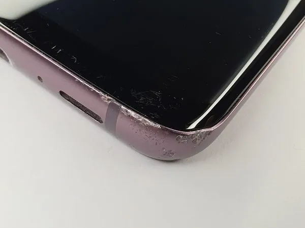 Samsung Galaxy S9+ bottom corner close-up
