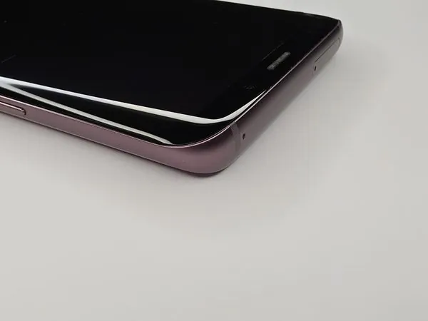 Samsung Galaxy S9+ top edge close-up